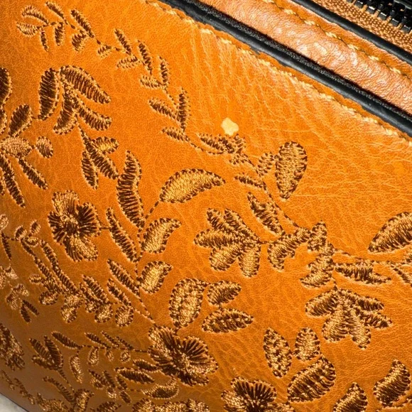 Sam & Hadley Intricate Floral Embroidered Tan Leather Boho Crossbody ShoulderBag - Picture 2 of 11